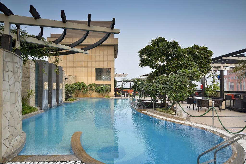 Park Plaza